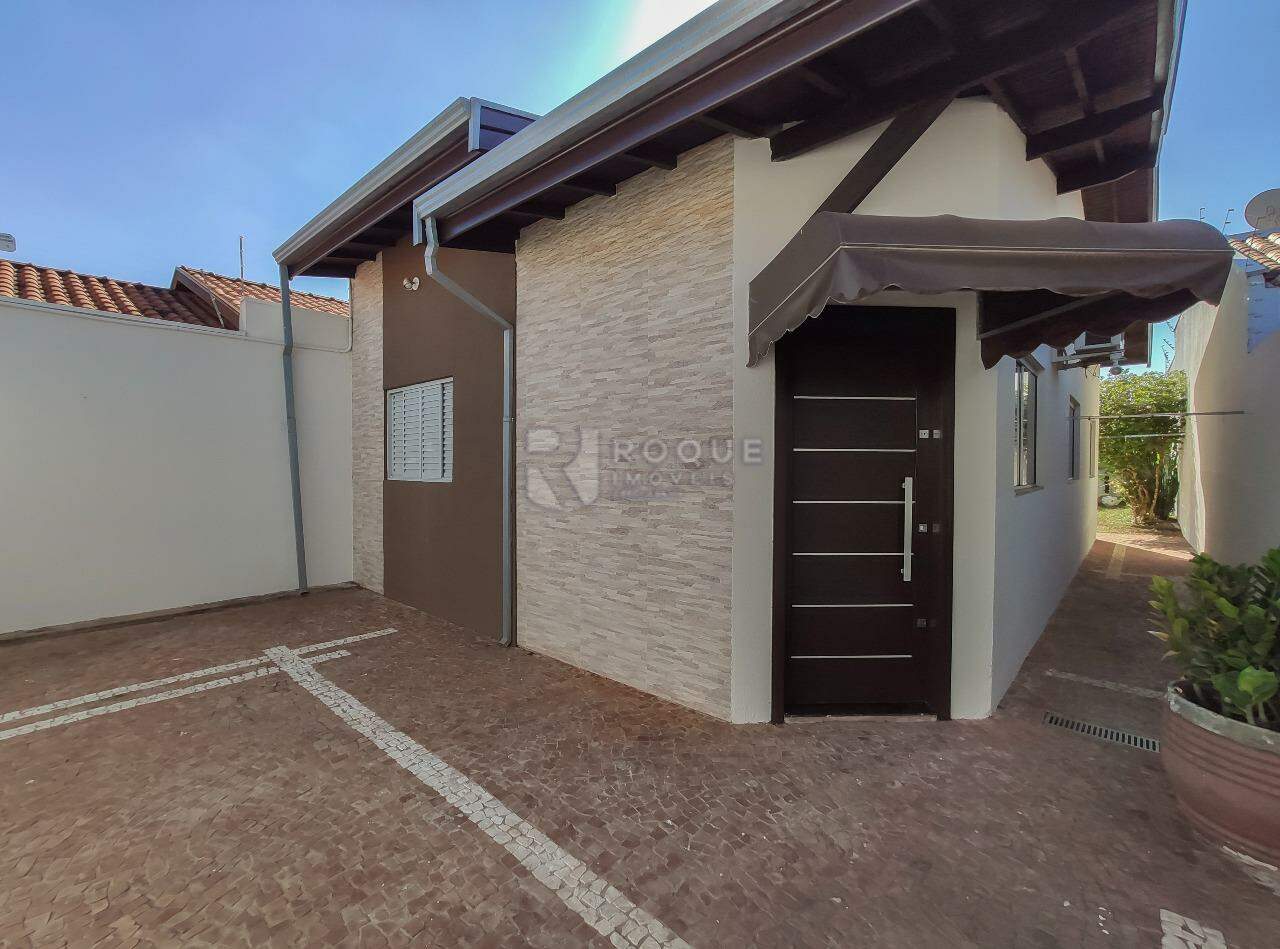 Casa Residencial para aluguel no bairro Jardim Santa Adélia: Frente 