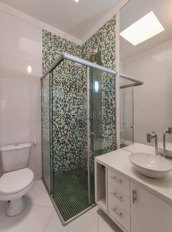 Casa Residencial para aluguel no bairro Jardim Santa Adélia: WC social 