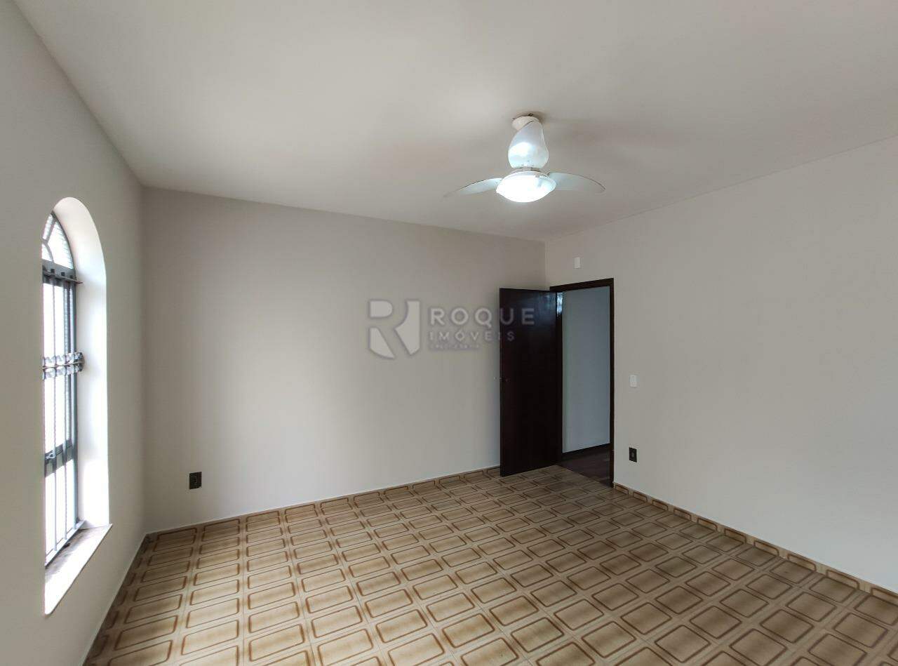 Casa Residencial para aluguel no bairro Jardim Esmeralda: Copa