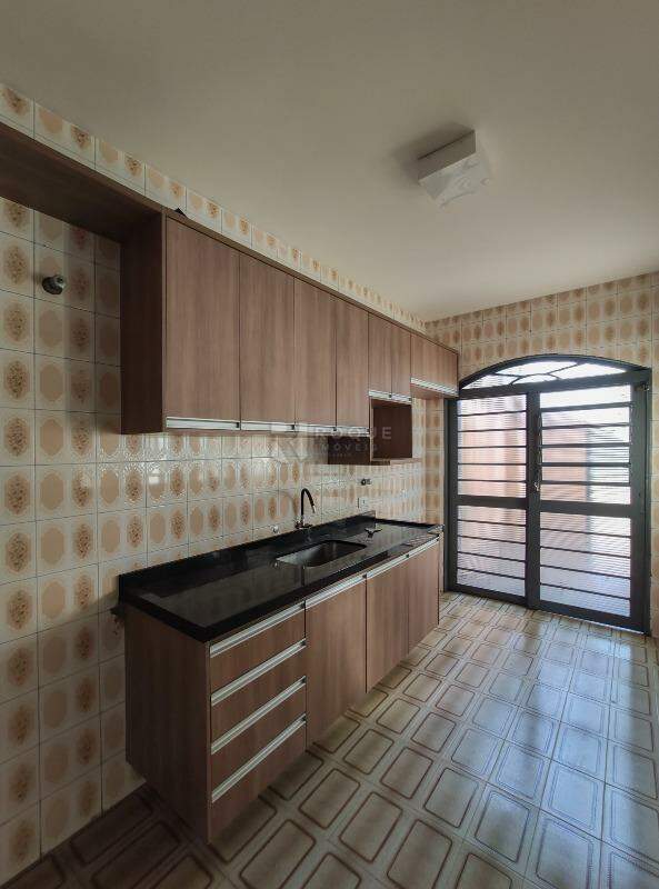 Casa Residencial para aluguel no bairro Jardim Esmeralda: Cozinha