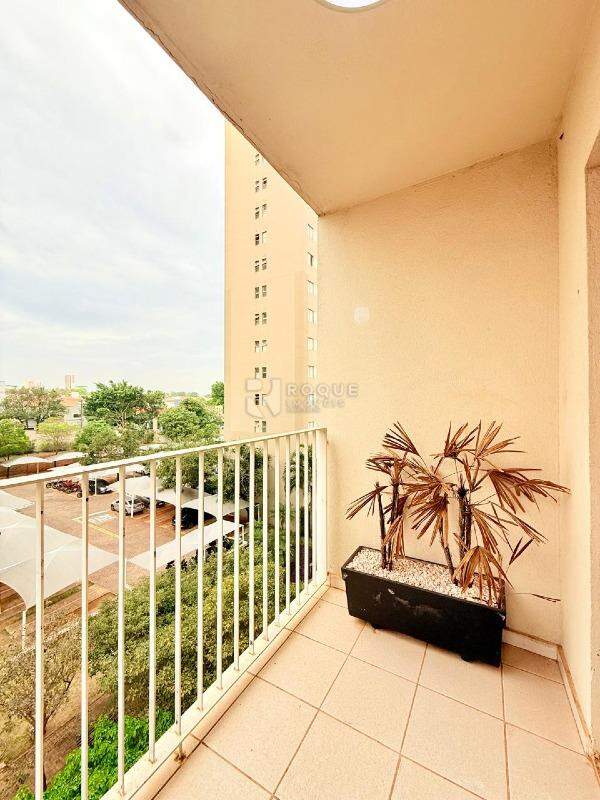 Apartamento para aluguel no bairro Jardim Esmeralda: Sacada