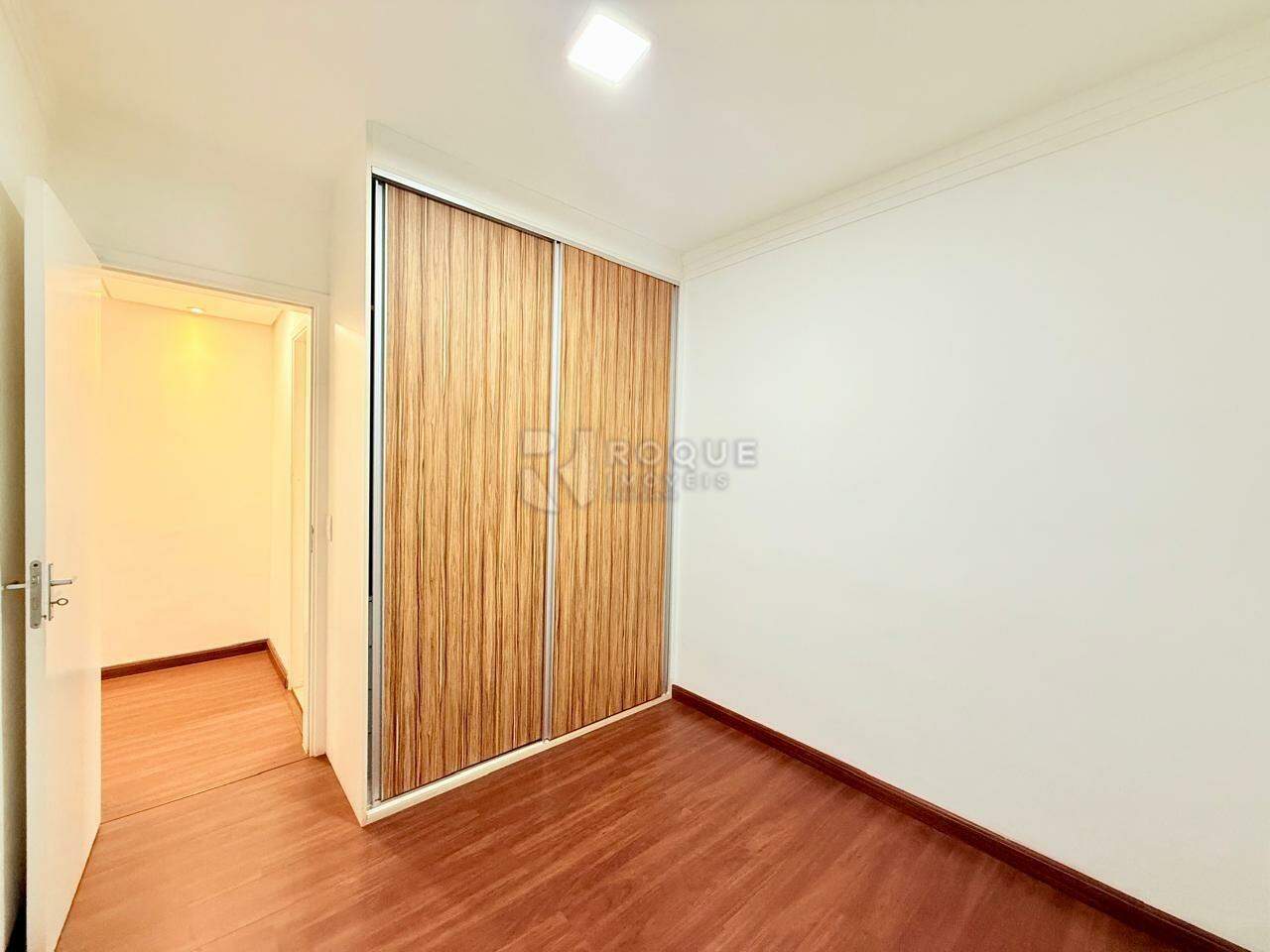 Apartamento para aluguel no bairro Jardim Esmeralda: Dormitório 02