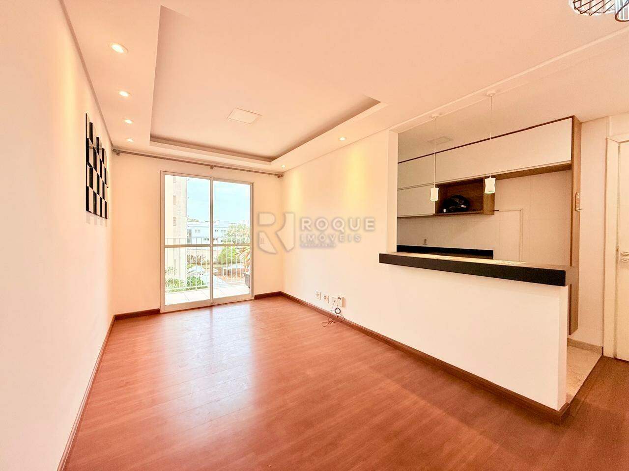 Apartamento para aluguel no bairro Jardim Esmeralda: Sala