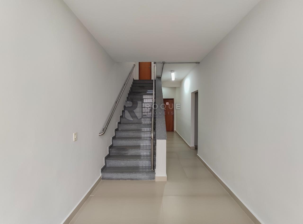 Salas/Conjuntos para aluguel no bairro Centro: Hall em comum 