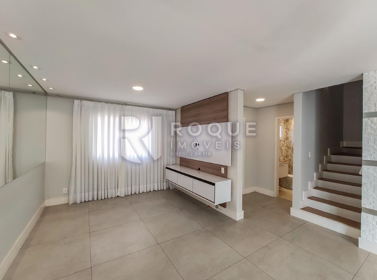 Casa em condomínio para aluguel no bairro Jardim Montezuma: Sala 