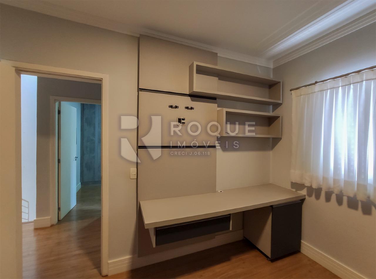 Casa em condomínio para aluguel no bairro Jardim Montezuma: Suíte 1 segundo andar 