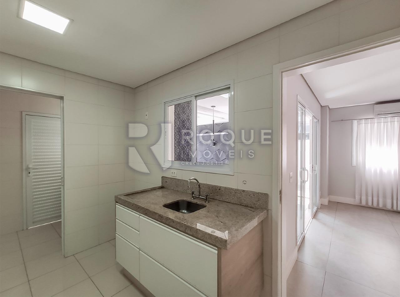 Casa em condomínio para aluguel no bairro Jardim Montezuma: Cozinha 