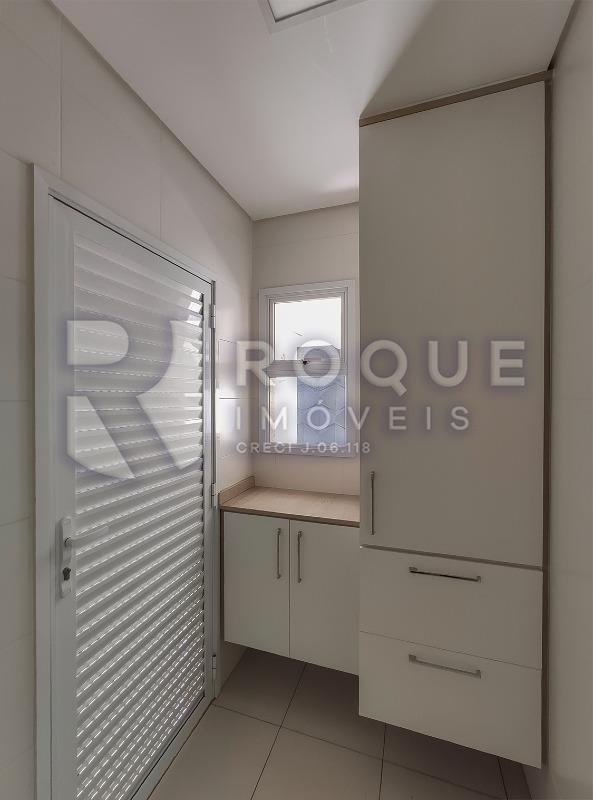 Casa em condomínio para aluguel no bairro Jardim Montezuma: Área de serviço 