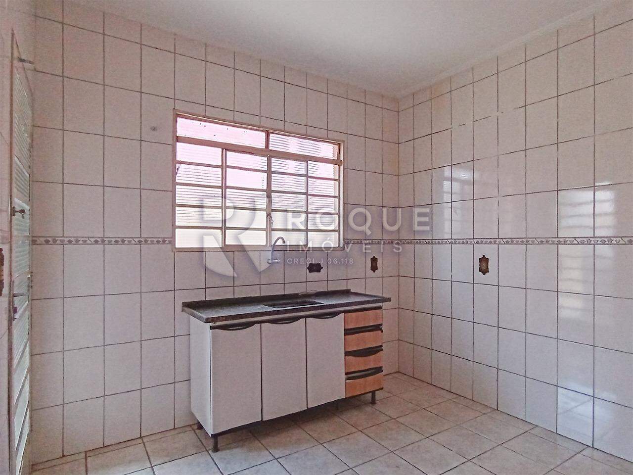 Casa Residencial para aluguel no bairro Jardim São Roque: Cozinha 