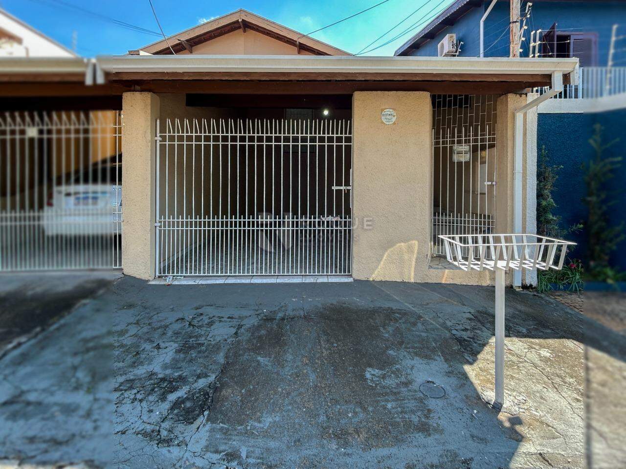 Casa Residencial para aluguel no bairro Jardim São Roque: Fachada 