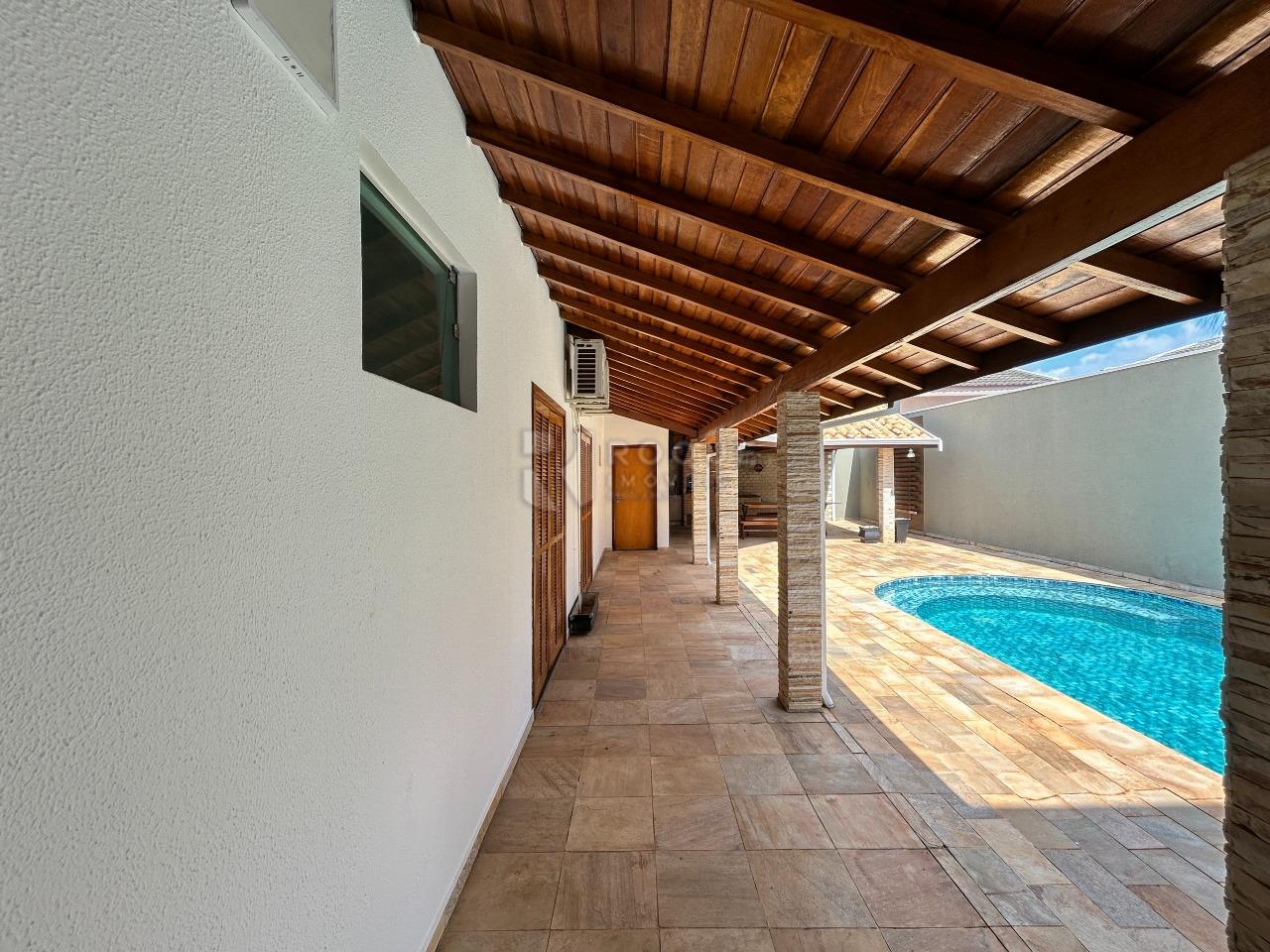 Casa em condomínio para aluguel no bairro Jardim Terras de Santa Elisa: Varanda 