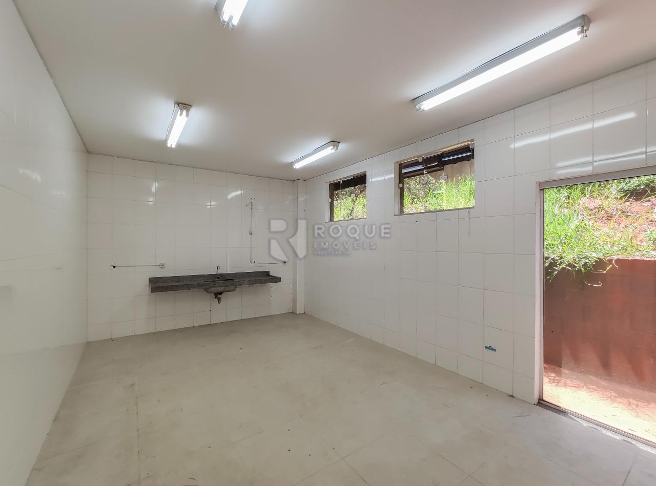 Barracão/Galpão para aluguel no bairro Condomínio Industrial Duas Barras: Copa
