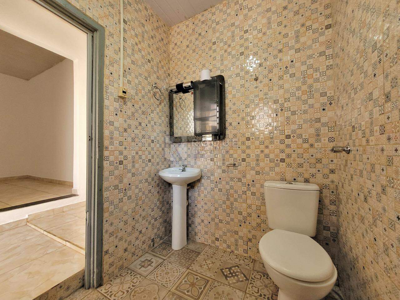 Casa Residencial para aluguel no bairro Parque Residencial Aeroporto: Wc