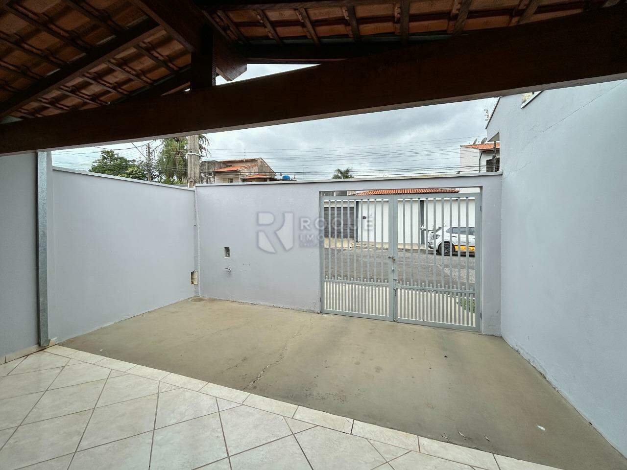 Casa Residencial para aluguel no bairro Jardim Rosa Marrafon Lucas: Frente 