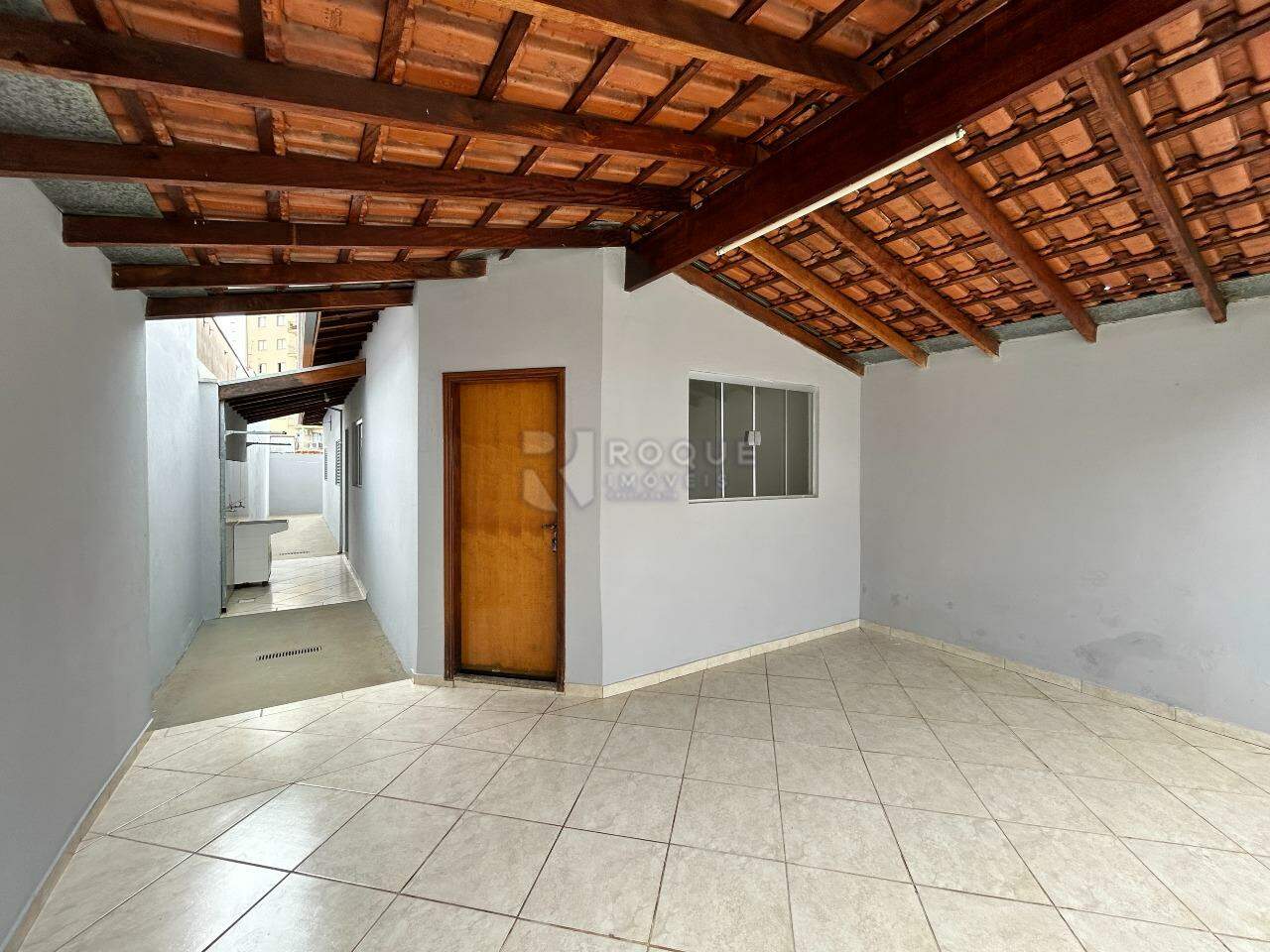 Casa Residencial para aluguel no bairro Jardim Rosa Marrafon Lucas: Garagem 