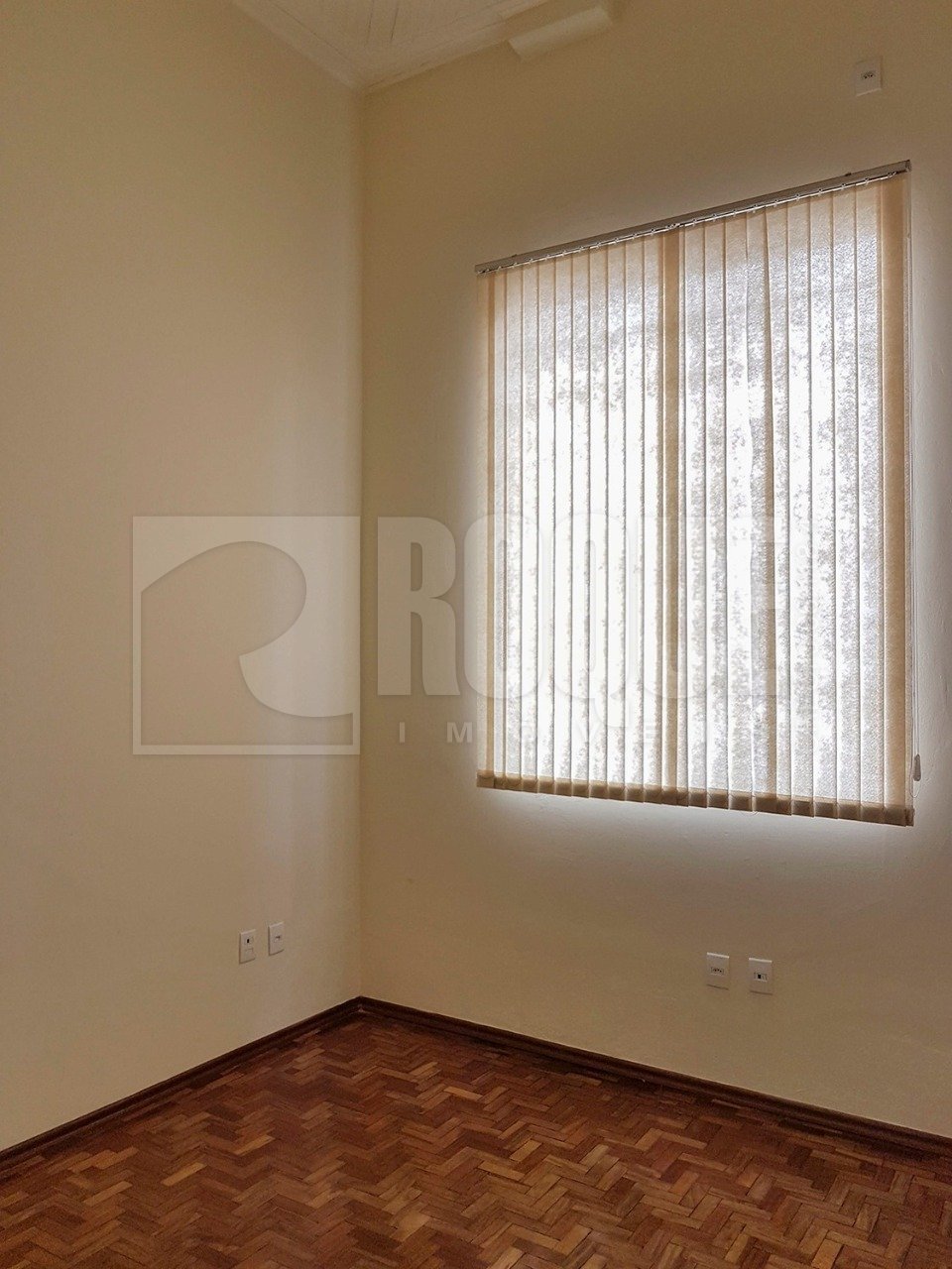 Salas/Conjuntos para aluguel no bairro Centro: 