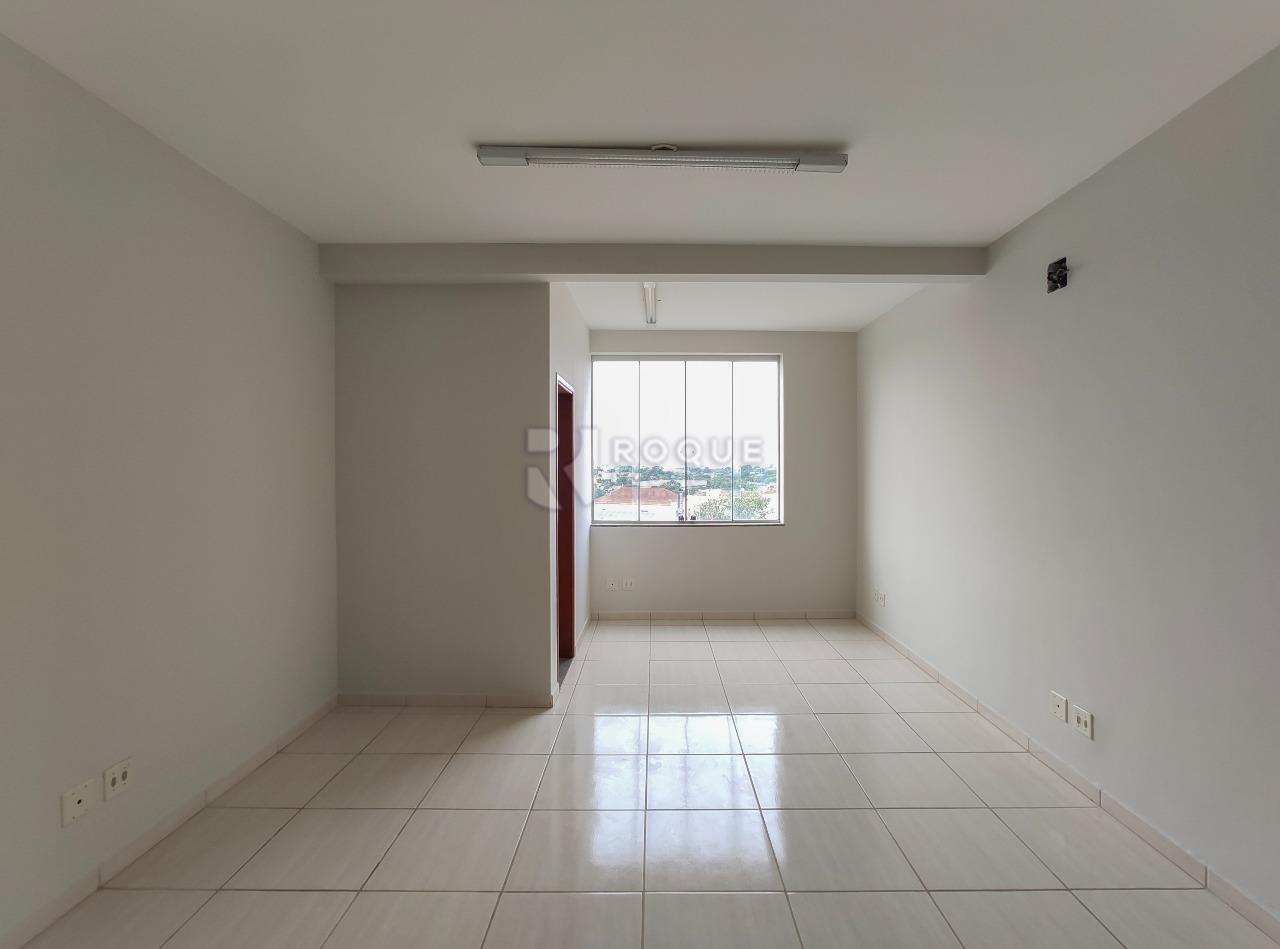 Salas/Conjuntos para aluguel no bairro Centro: Sala 