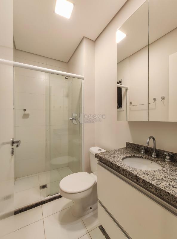 Apartamento para aluguel no bairro Desmembramento Oscar Antonio Breda: WC suíte 