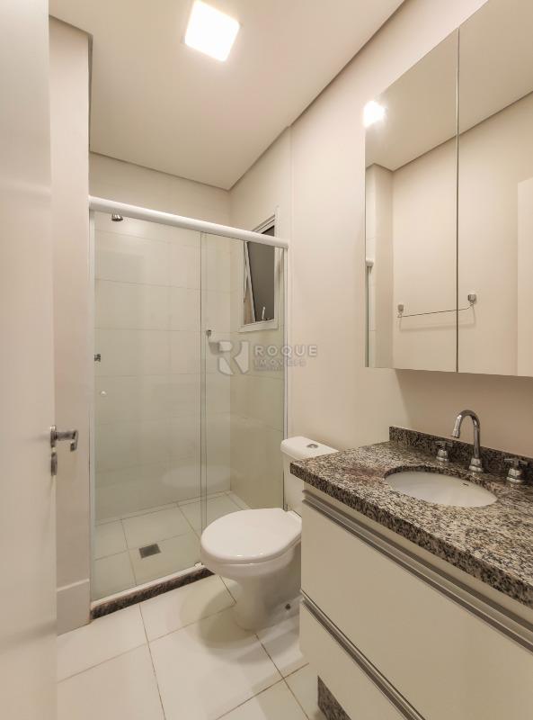 Apartamento para aluguel no bairro Desmembramento Oscar Antonio Breda: WC social 