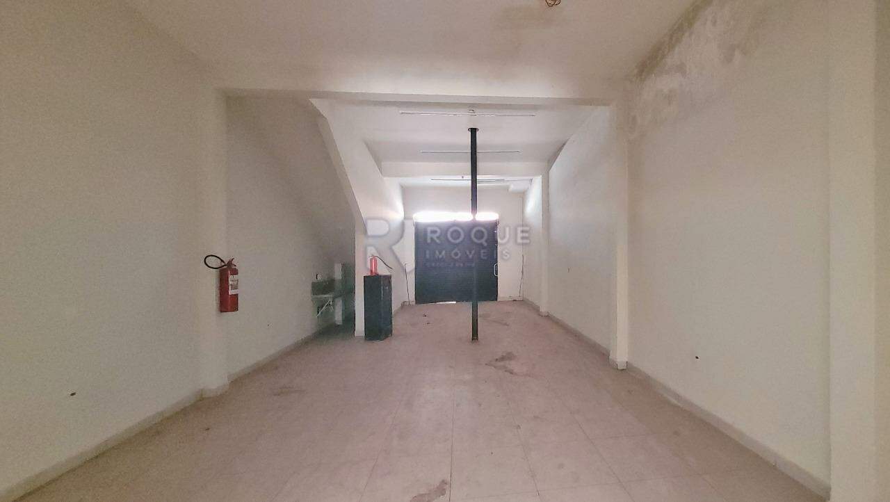 Salão para aluguel no bairro Vila São João: Salão