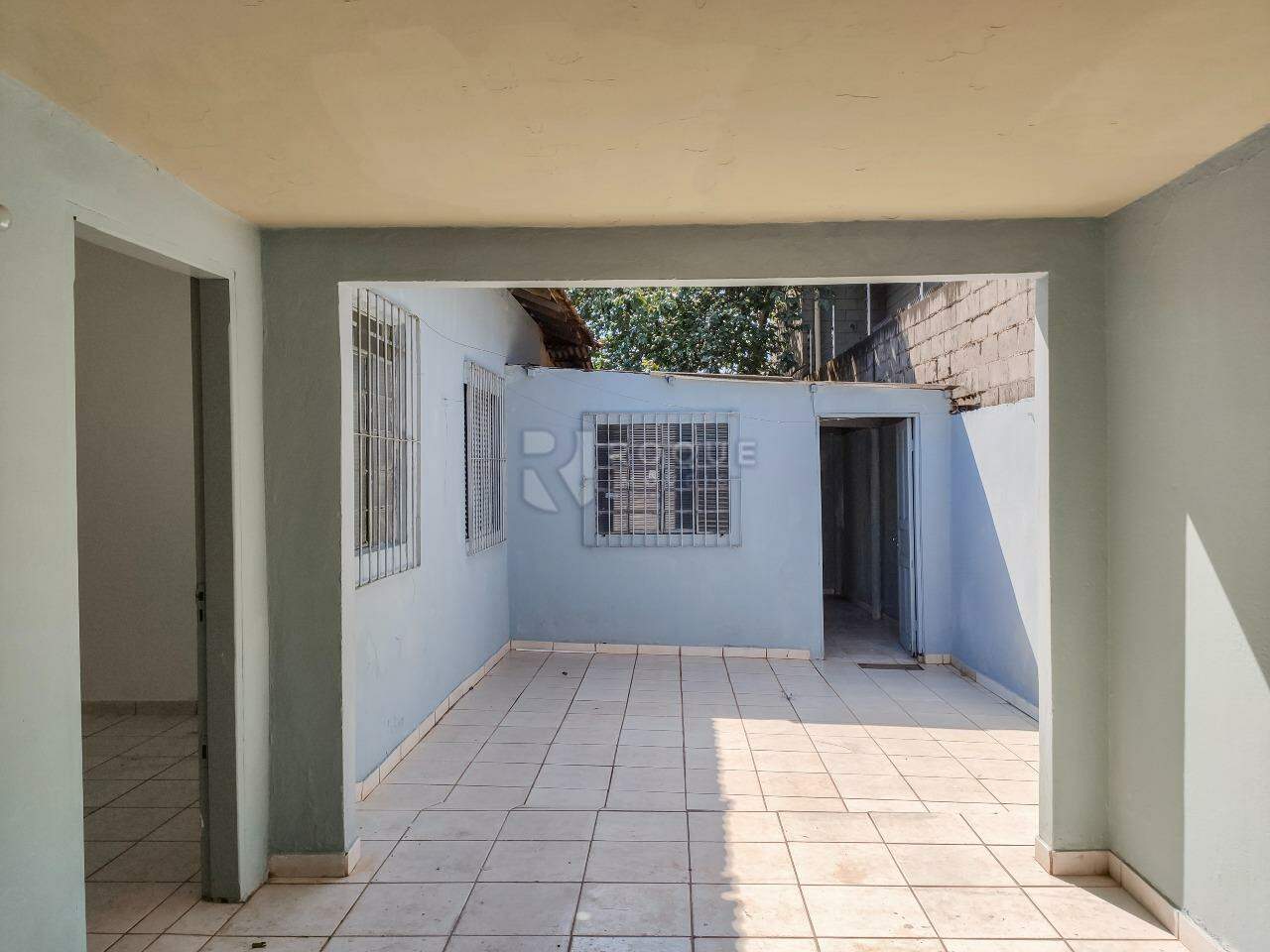 Casa Residencial para aluguel no bairro Jardim Piratininga: Garagem 