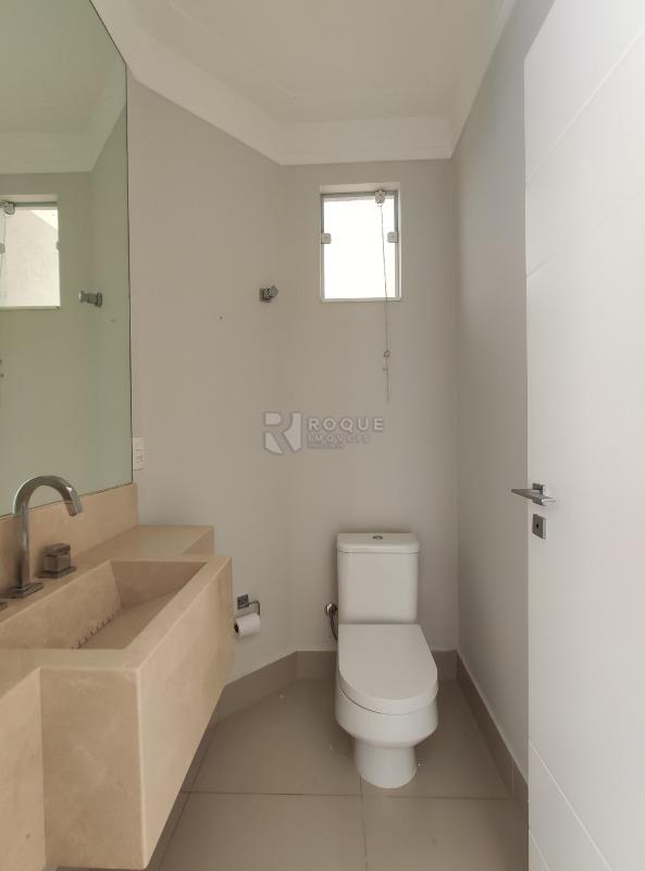 Casa em condomínio para aluguel no bairro Parque São Bento: Lavabo 