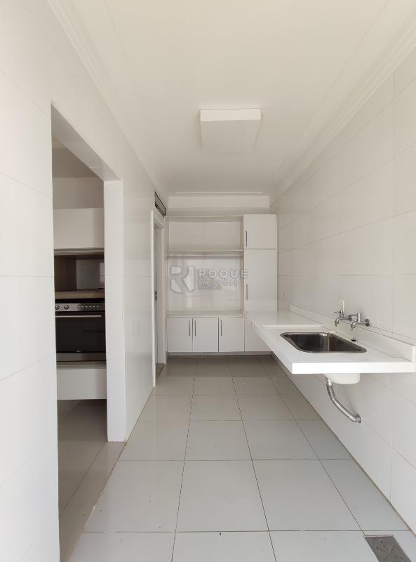 Casa em condomínio para aluguel no bairro Parque São Bento: Área de serviço 