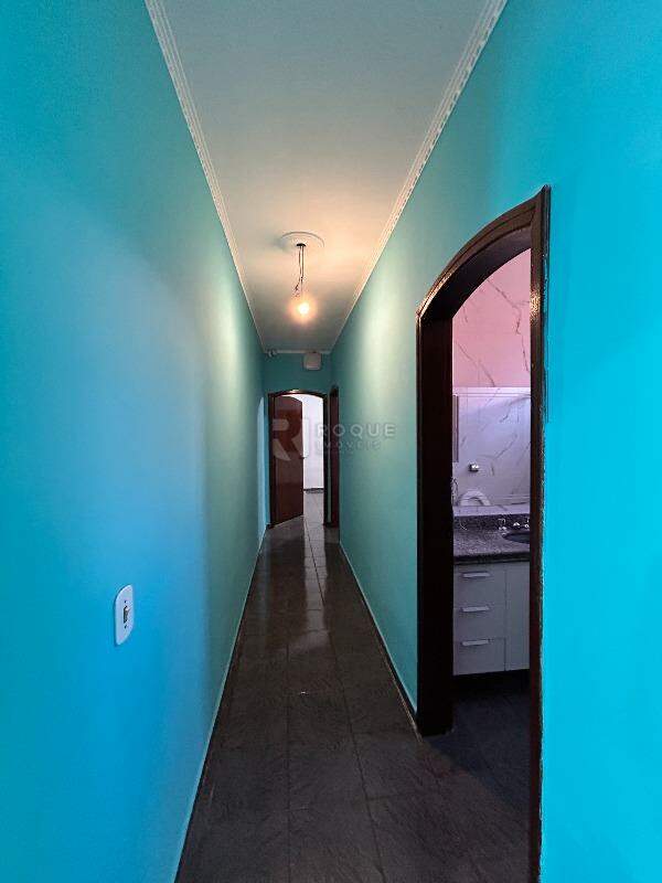 Casa Residencial para aluguel no bairro Conjunto Habitacional Victor DAndrea: Hall
