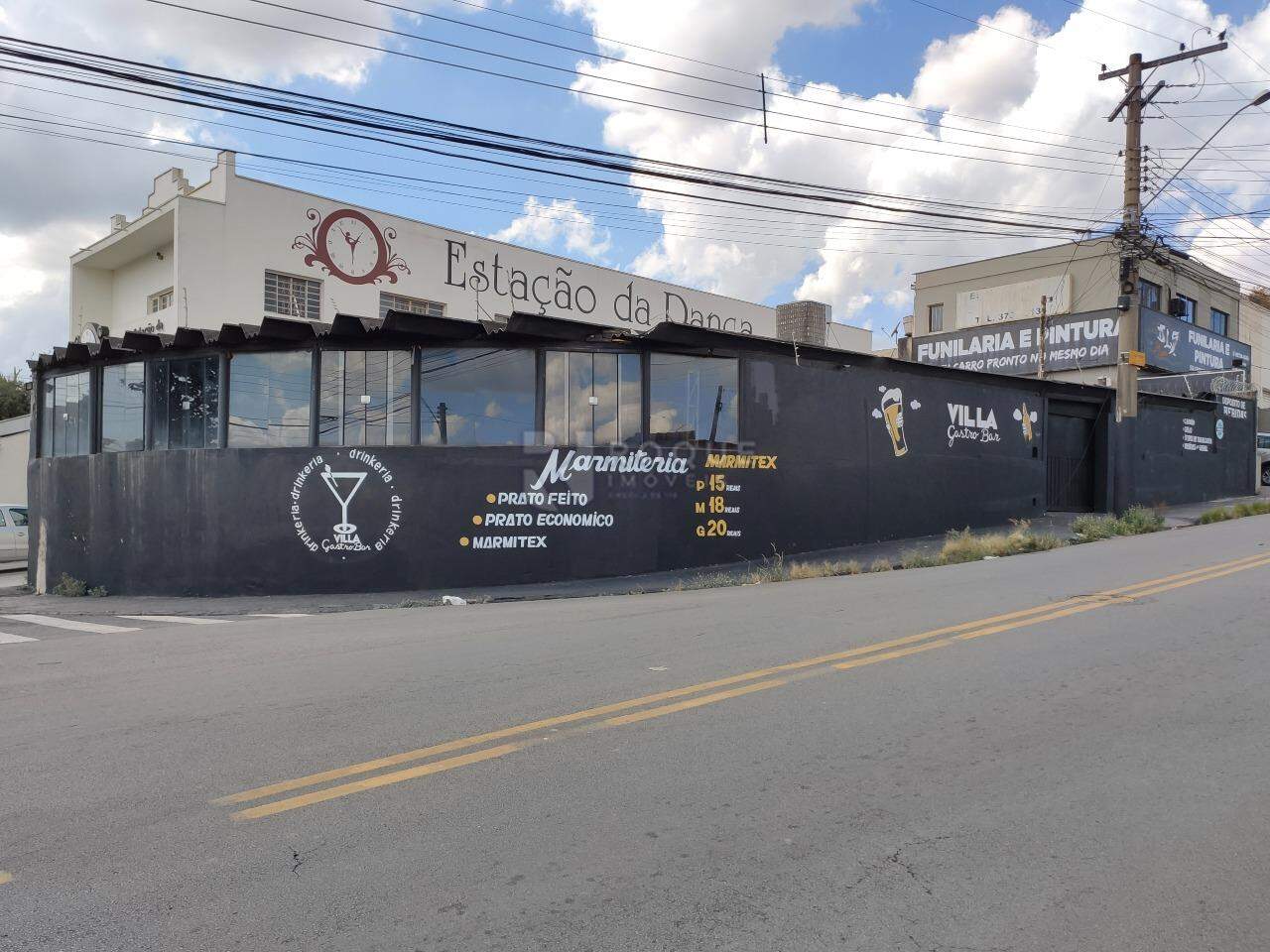 Salão para aluguel no bairro Vila Camargo: Fachada 