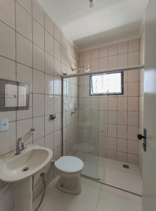 Casa Residencial para aluguel no bairro Vila Claudia: WC 