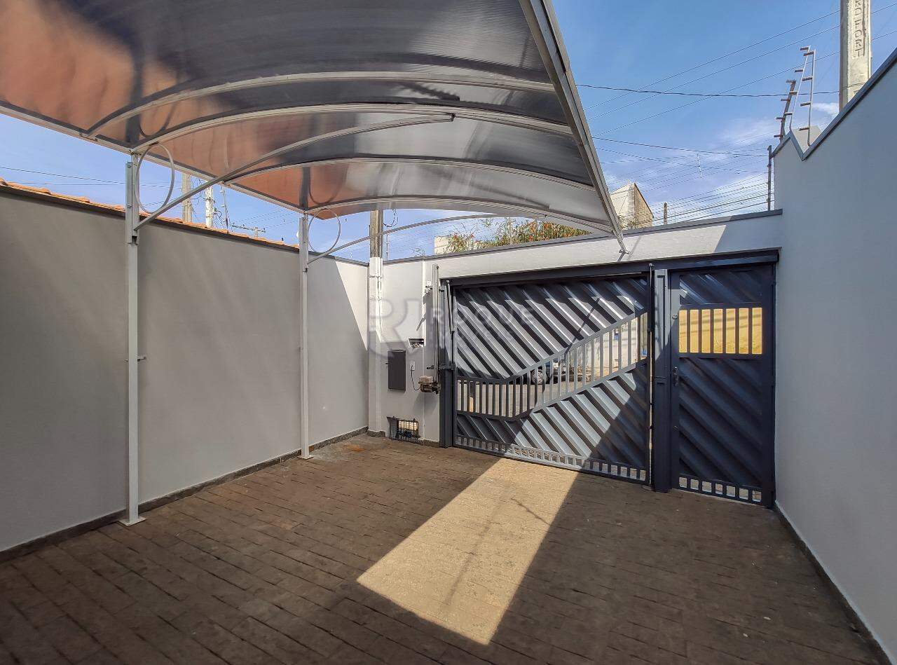 Casa Residencial para aluguel no bairro Vila Claudia: Frente / garagem 