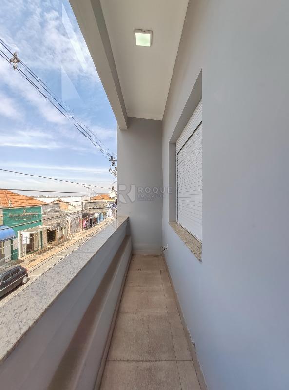 Casa Comercial para aluguel no bairro Centro: Sacada 
