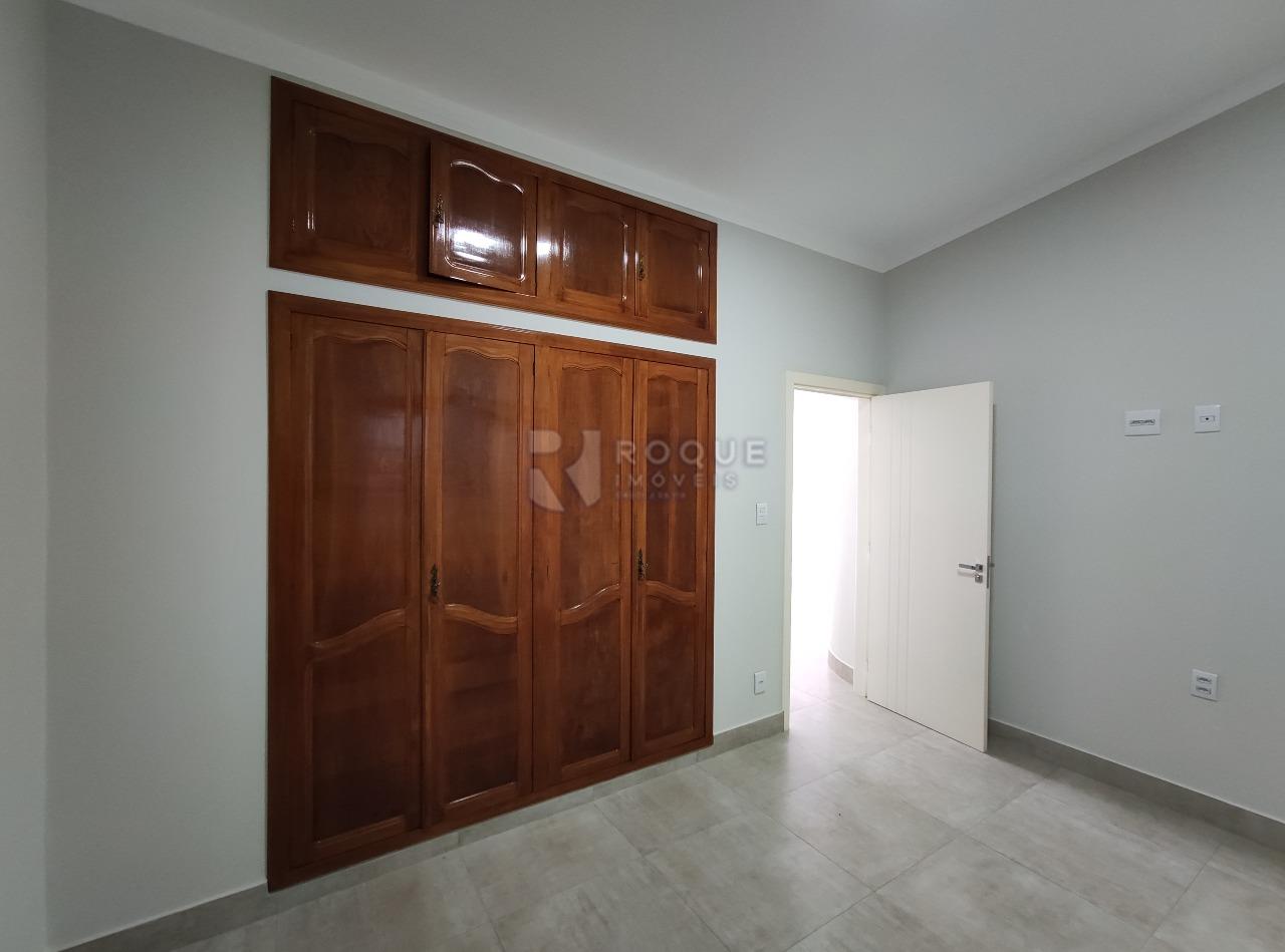 Casa Comercial para aluguel no bairro Centro: Sala 2