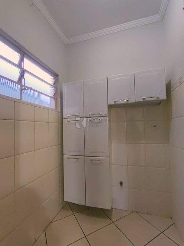 Casa Residencial para aluguel no bairro Jardim da Graminha: Despensa