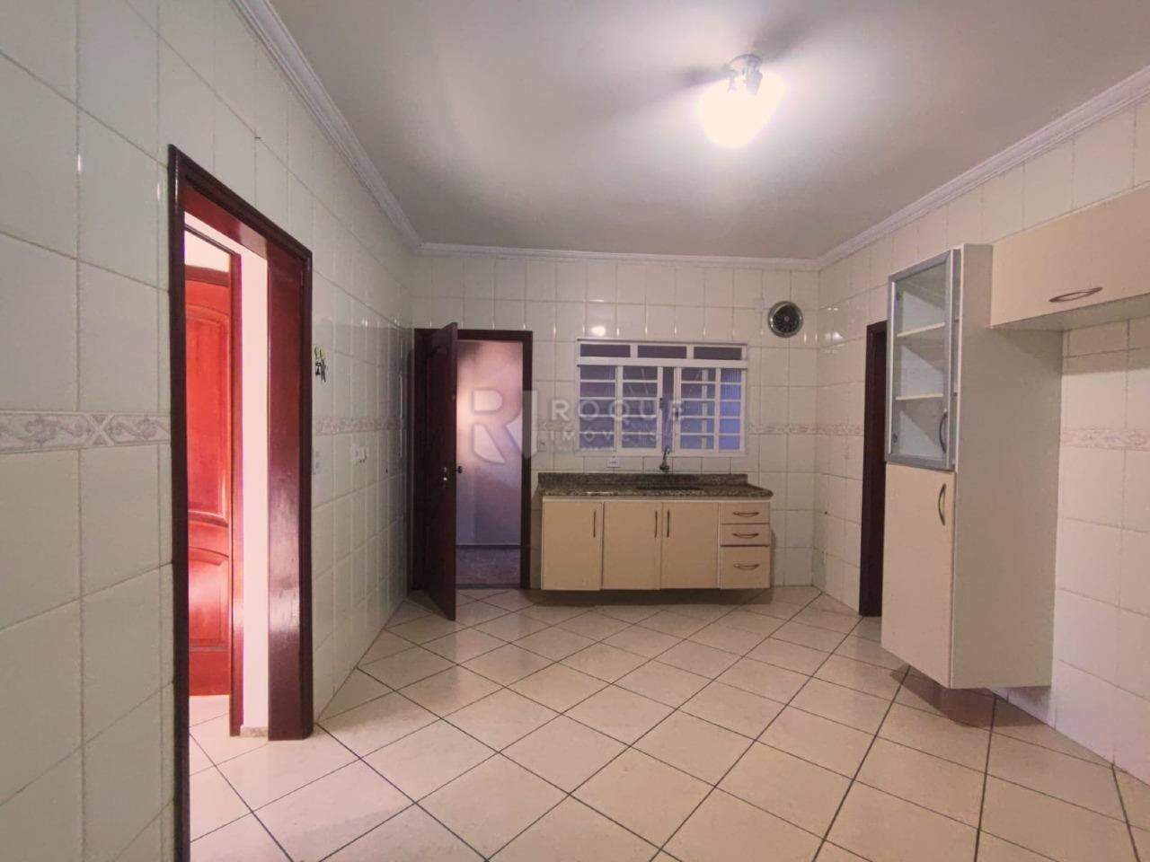 Casa Residencial para aluguel no bairro Jardim da Graminha: Cozinha