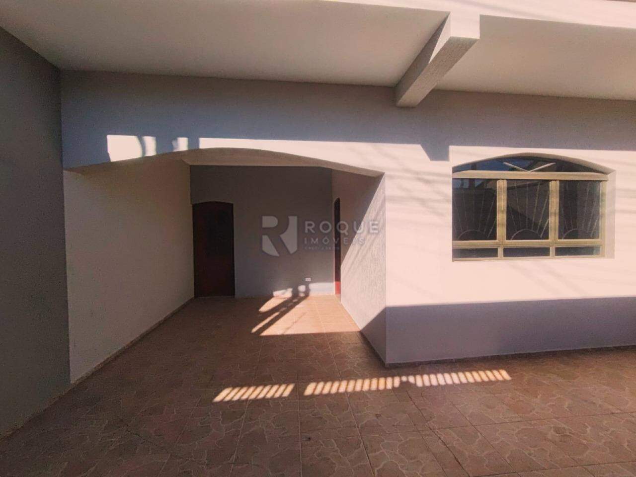 Casa Residencial para aluguel no bairro Jardim da Graminha: Garagem 