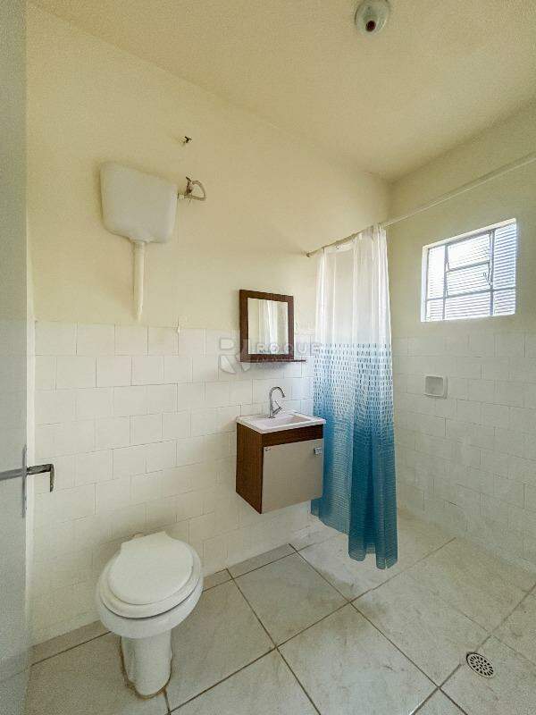 Casa Residencial para aluguel no bairro Vila Paulista: WC social externo 