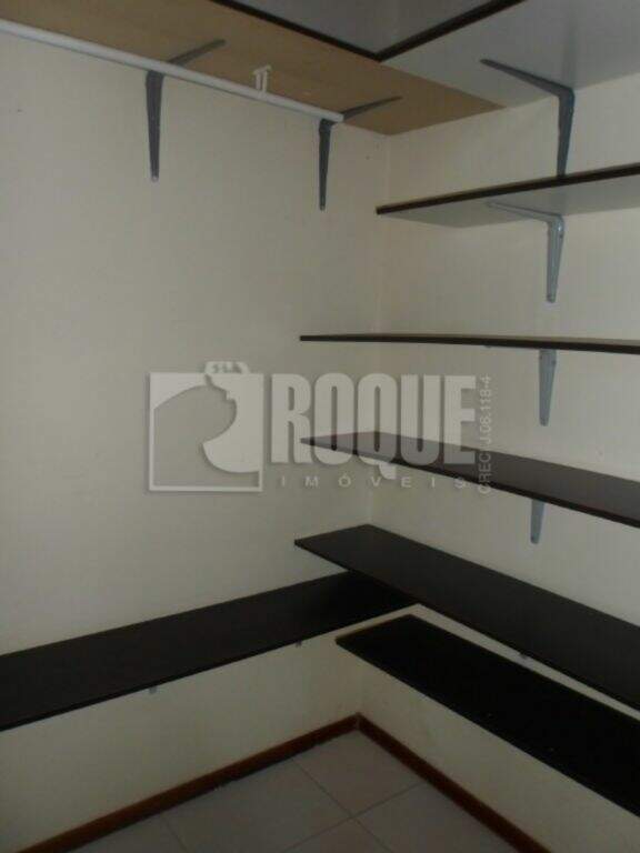 Casa Comercial para aluguel no bairro Bairro do Pinhal: ESPAÇO CLOSET