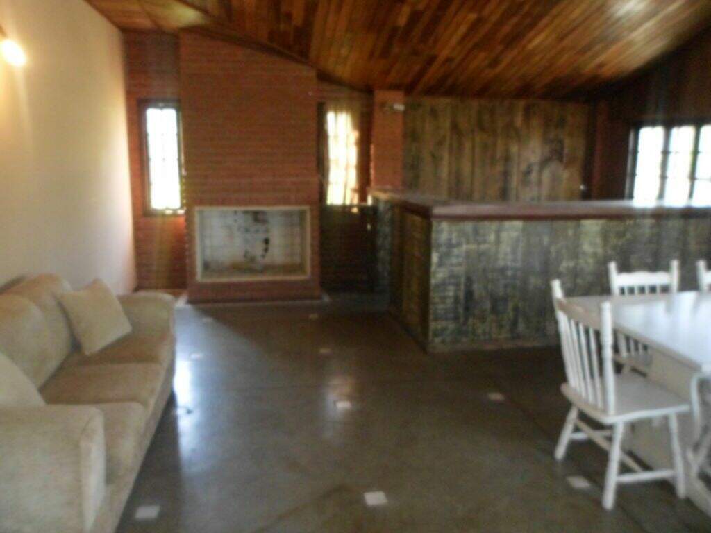 Casa Comercial para aluguel no bairro Bairro do Pinhal: SALA RECEPÇÃO