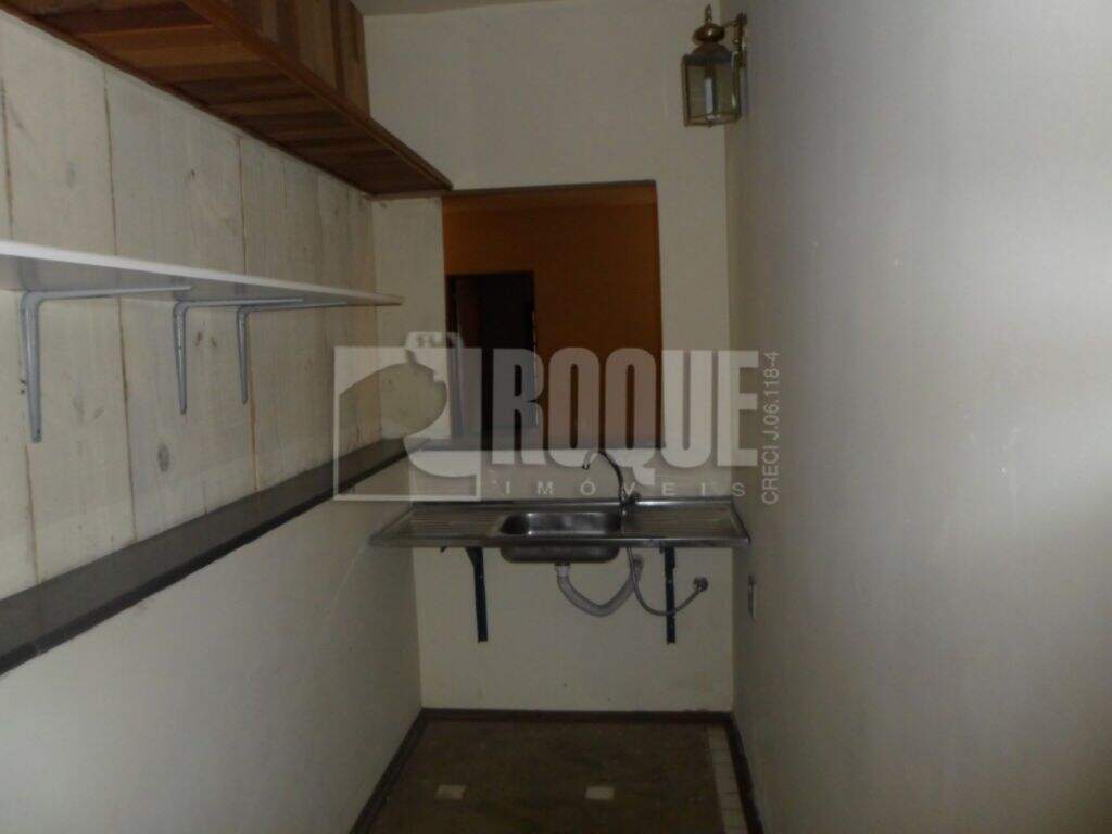 Casa Comercial para aluguel no bairro Bairro do Pinhal: DESPENSA 2