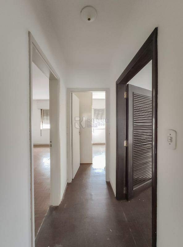 Apartamento para aluguel no bairro Centro: Hall 