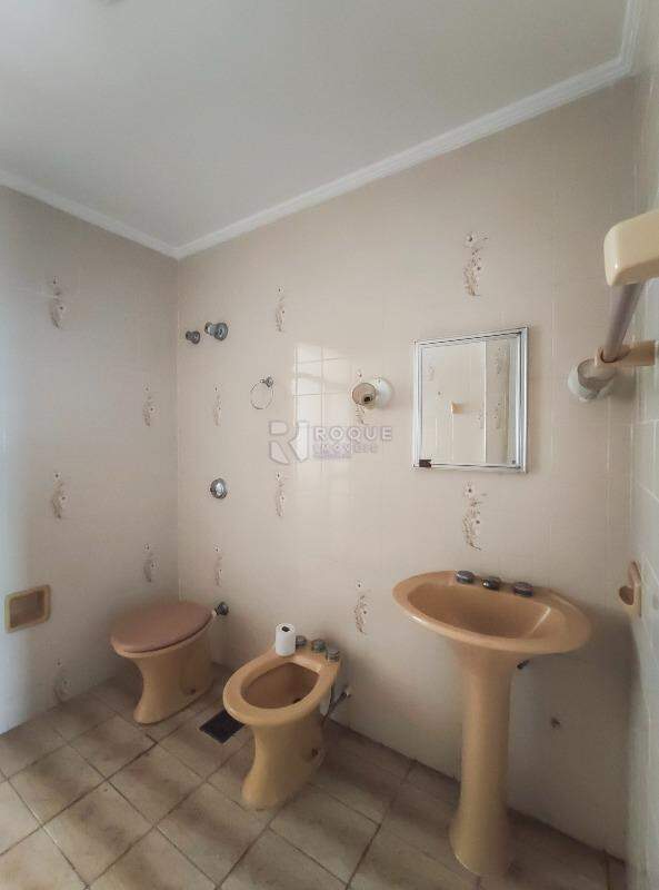 Apartamento para aluguel no bairro Centro: WC social