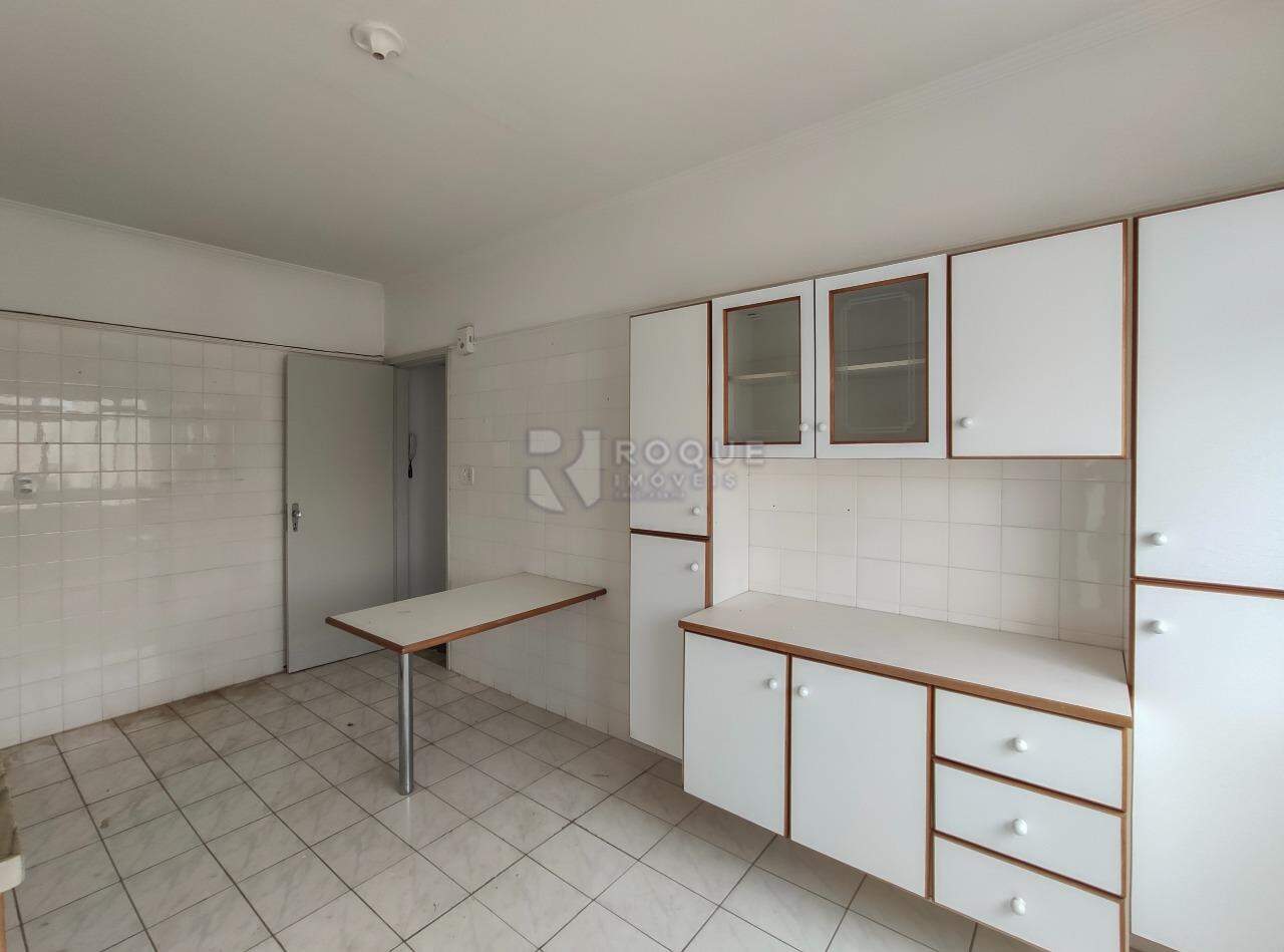 Apartamento para aluguel no bairro Centro: Cozinha