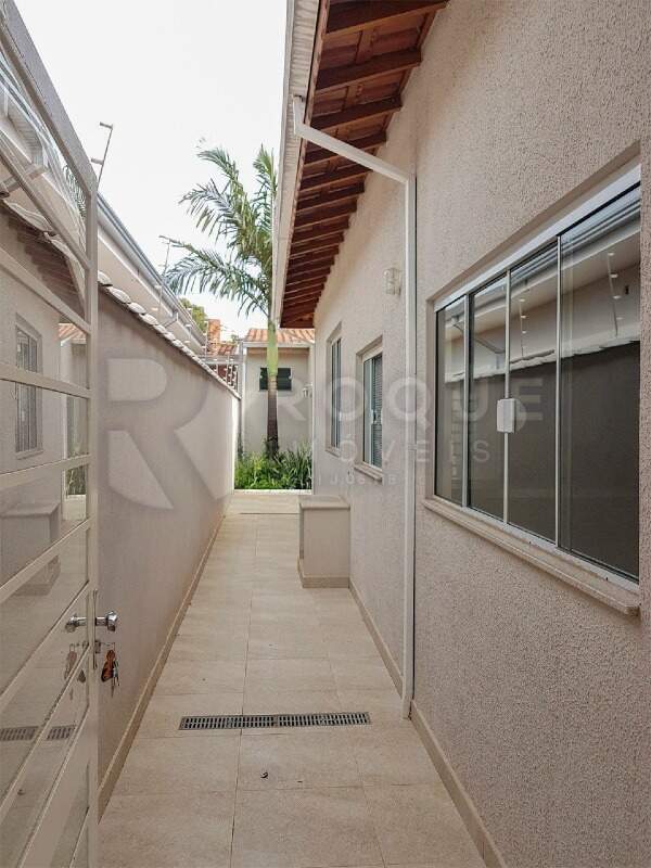 Casa Residencial para aluguel no bairro Jardim Piratininga: Corredor