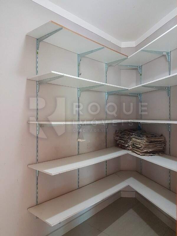 Casa Residencial para aluguel no bairro Jardim Piratininga: Despensa
