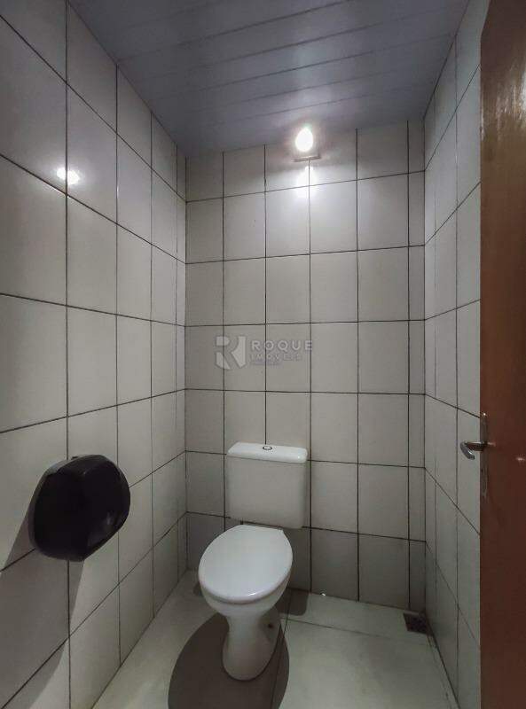 Barracão/Galpão para aluguel no bairro Centro: WC 2
