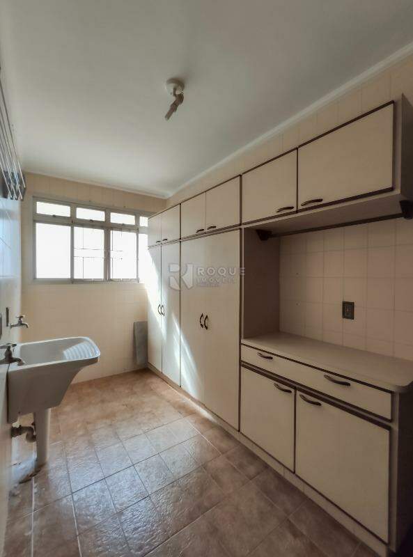 Apartamento para aluguel no bairro Centro: Área de serviço 