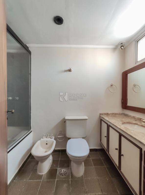 Apartamento para aluguel no bairro Centro: WC suíte 