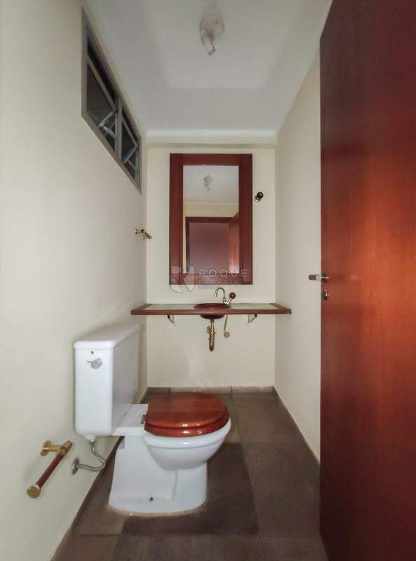 Apartamento para aluguel no bairro Centro: Lavabo 
