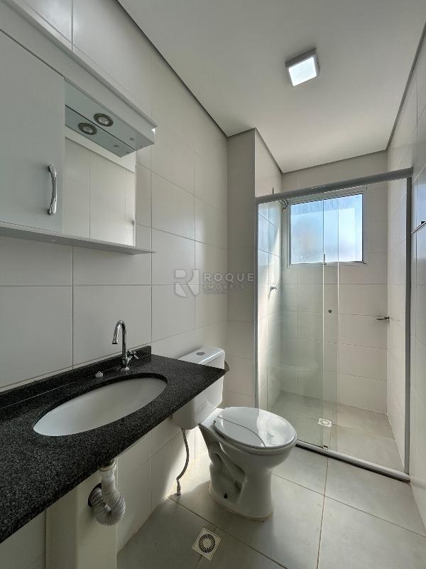 Apartamento para aluguel no bairro Chácaras Antonieta: WC social